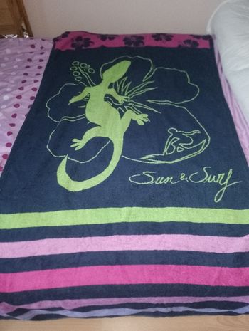 Grande serviette de bain où de plage
salamandre lézard