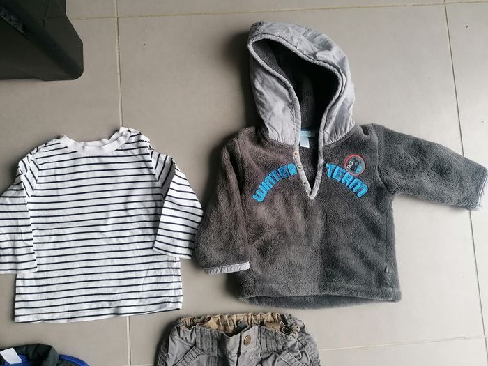 Lot 6 vêtements garçon 12 mois - photo numéro 3