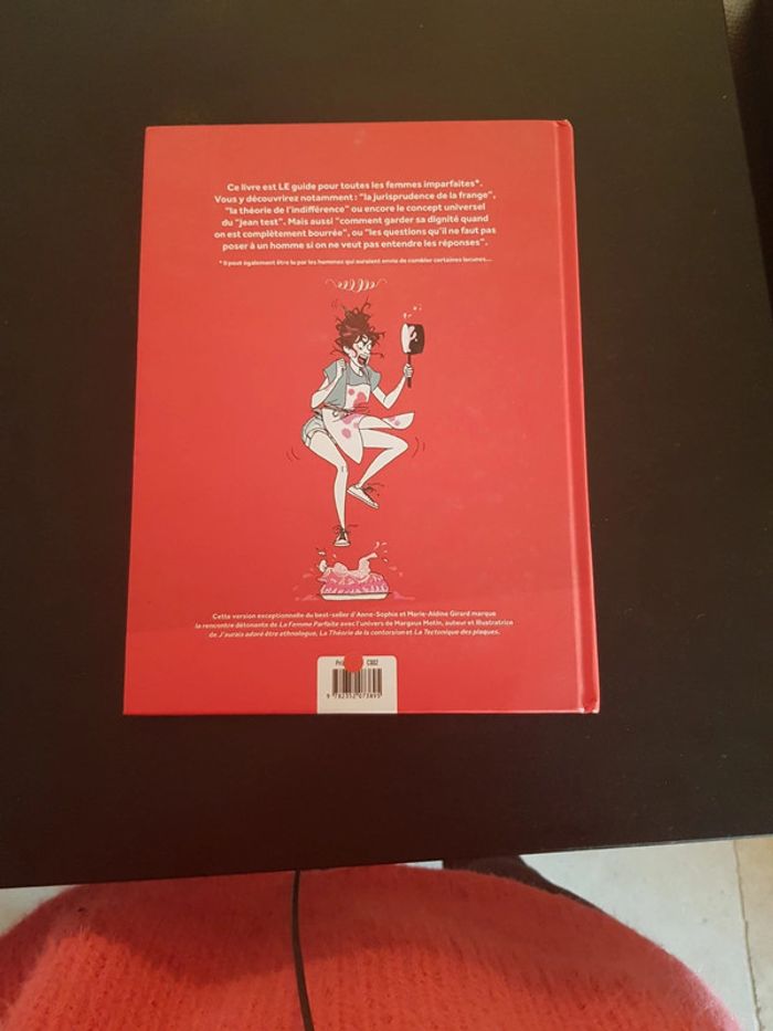 La femme parfait est une connasse Version illustrée - photo numéro 2