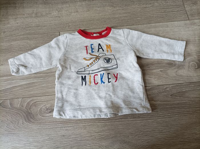 Pull Mickey 6 mois - photo numéro 2