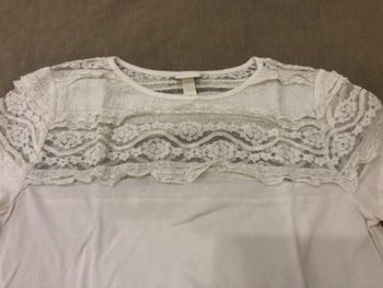 Tee-shirt dentelles