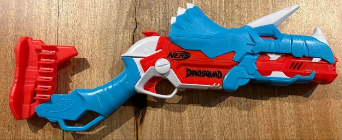 Nerf dinosaures