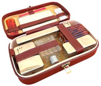 Années 1950  Trousse de toilette de voyage