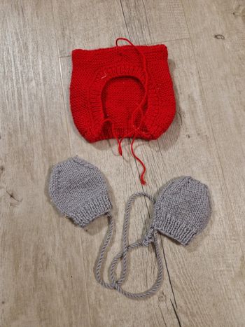 Bonnet et gants bébé