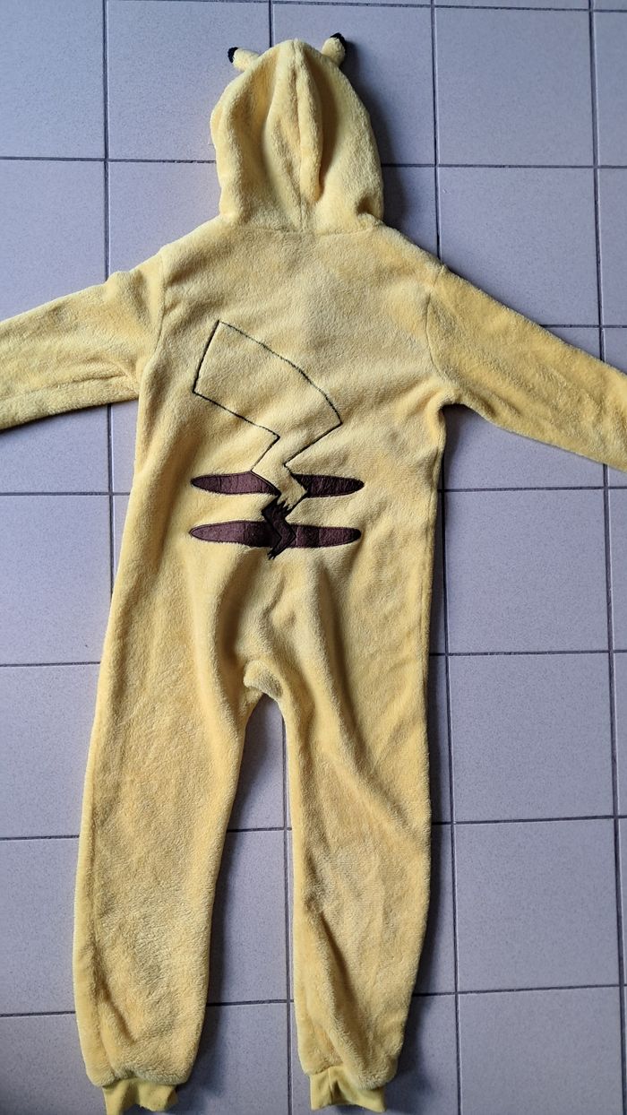 Pilou pikachu - photo numéro 3