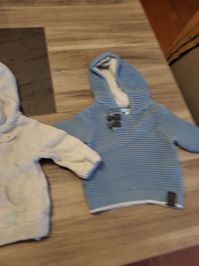 Pull et gilet okaidi 3 mois - photo numéro 2