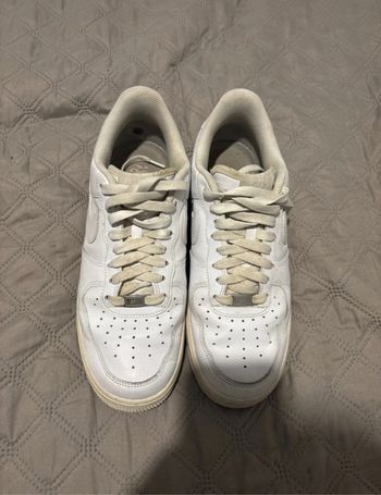 Air force blanche taille 44 ( Prix à débattre )