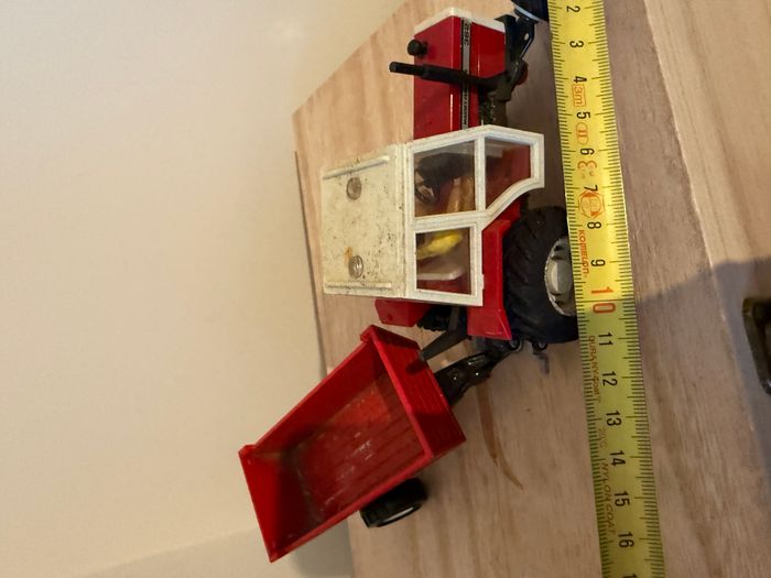Tracteur Massey Ferguson avec remorque à 2 essieux - photo numéro 2