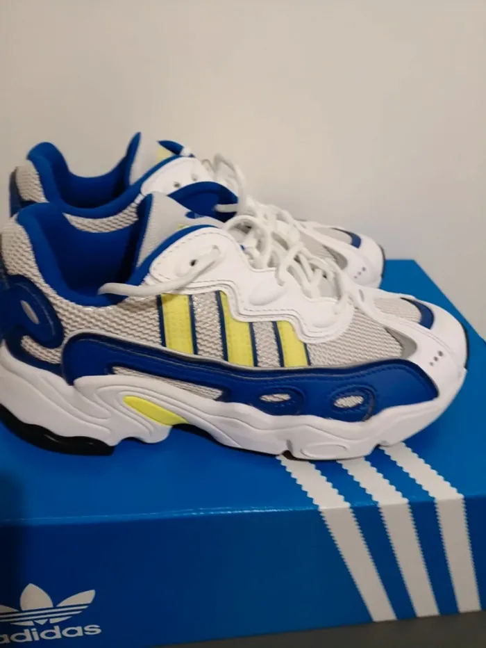 Baskets sneakers adidas ozweego - photo numéro 11