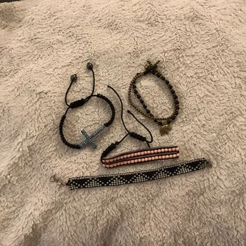 Bracelets ( 3 e le lot )