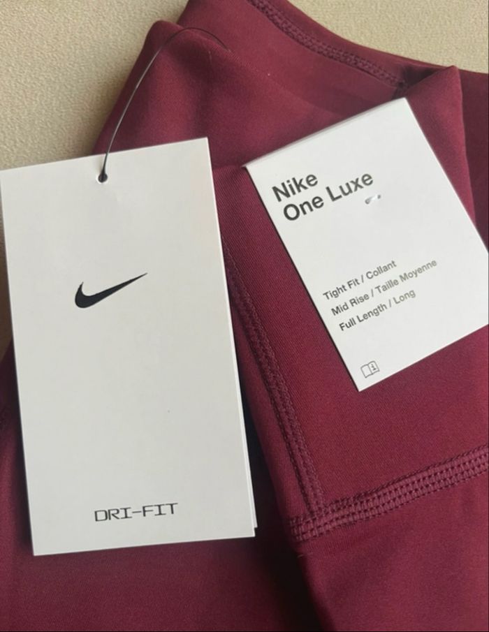 Legging Nike One ,Taille S .Neuf avec étiquette et emballage. - photo numéro 3