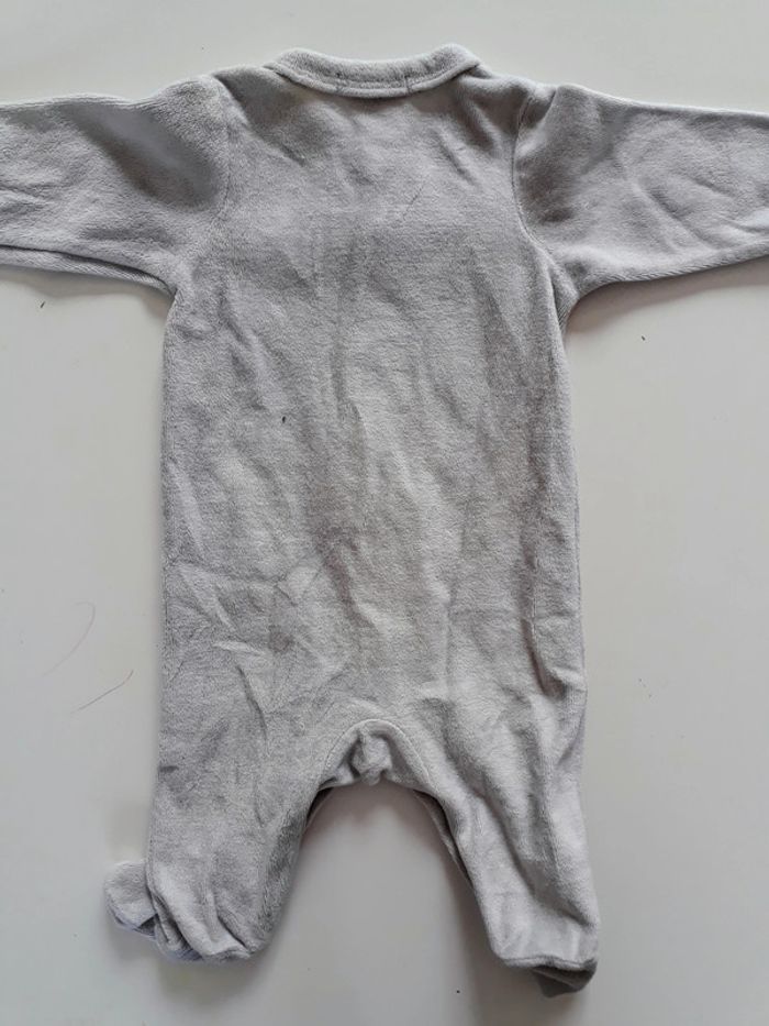Pyjama 1 mois - photo numéro 2
