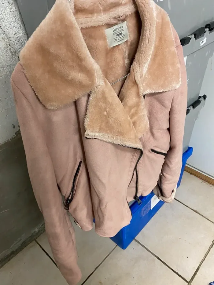 Veste femme perfecto daim bershka m bon état - photo numéro 3