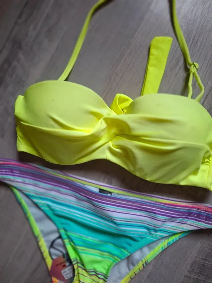 Maillot 2pces fluo - photo numéro 2