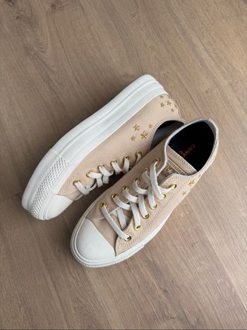 Baskets Converse taille 39