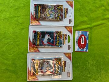 Lot de 3 Boosters Blisters Plastique Pokémon EV08 Étincelles Déferlantes Neuf et Scellé
