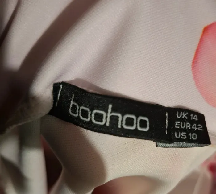 Robe moulante Boohoo T42 Neuve - photo numéro 2