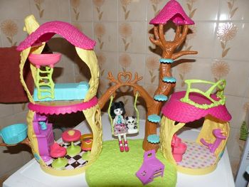 Enchantimals maison panda