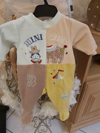 Petit pyjama 1 mois