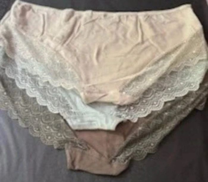 Lot de 3 shorties T50/52 - photo numéro 4