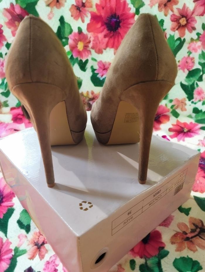 Chaussures à talons - photo numéro 3