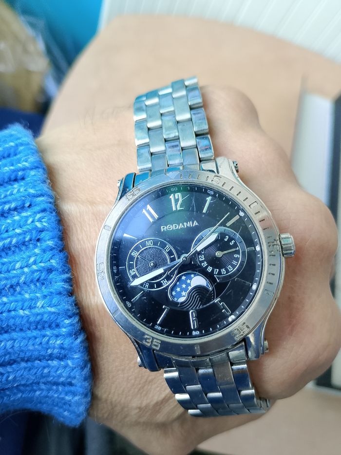 Montre chronographe Rodania phase de lune - photo numéro 2