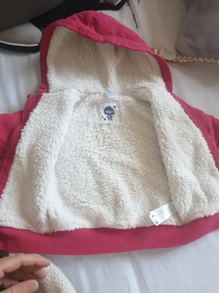 Gilet fille 6 mois - photo numéro 2