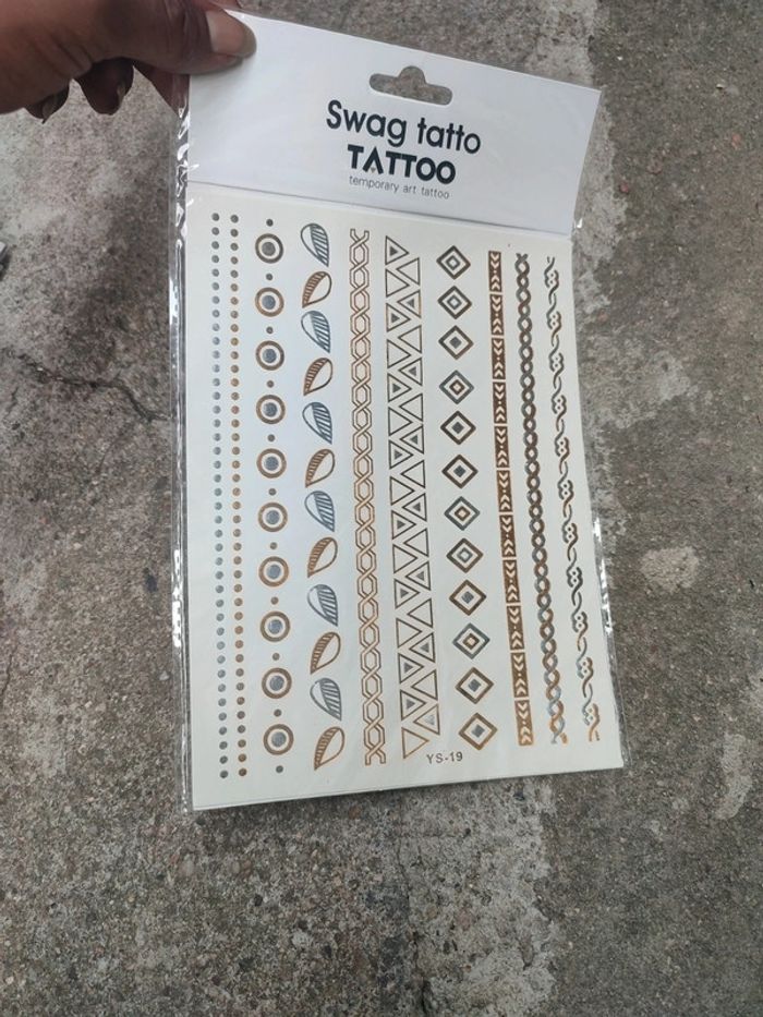 Tatouage plaquette temporaire