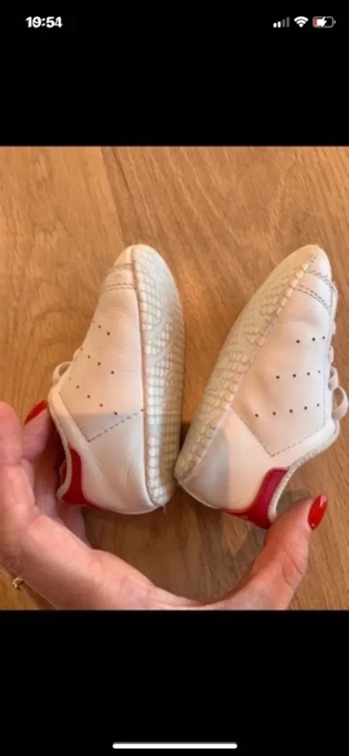 Chaussons adidas stansmith taille 17 - photo numéro 4