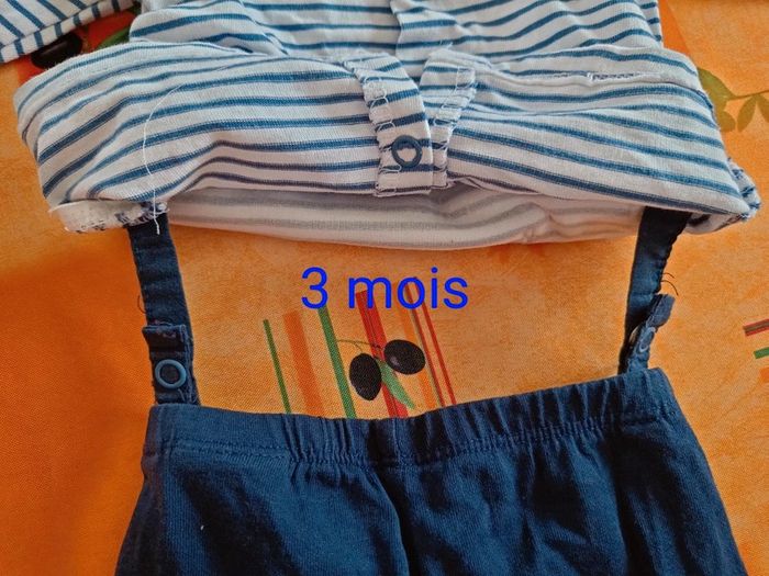 Ensemble pantalon et tee-shirt obaibi 3 mois neuf - photo numéro 3