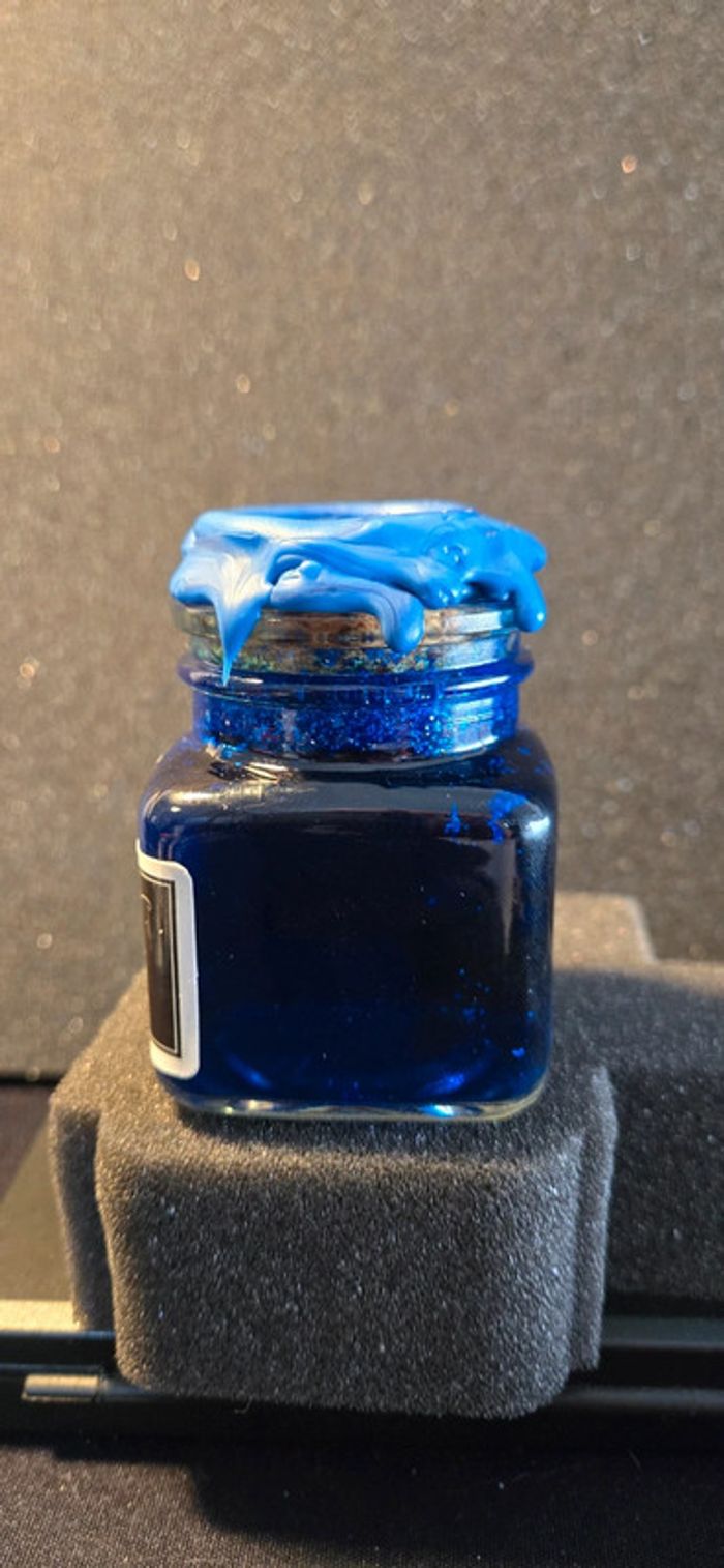 Potion magique de sorcière avec dé magique - photo numéro 2