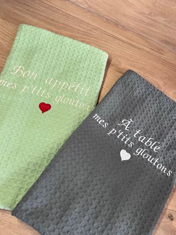 Torchon personnalisé brodé 