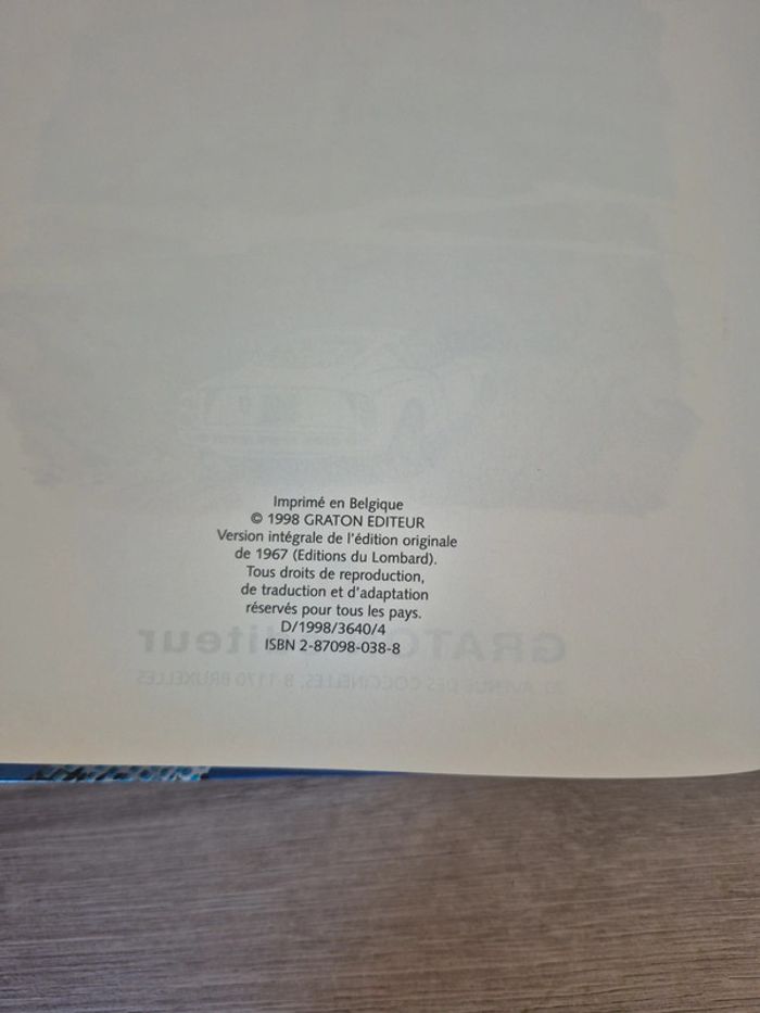 Bande dessinée Michel Vaillant Les chevaliers de Königsfeld - photo numéro 3