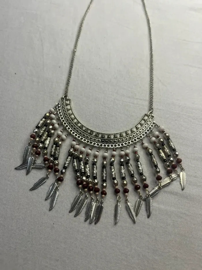 🔹 Collier plastron argenté à pampilles ethniques 🔹 - photo numéro 2