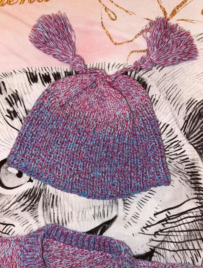 Gilet et son bonnet assorti, 6 mois, fait main. - photo numéro 2