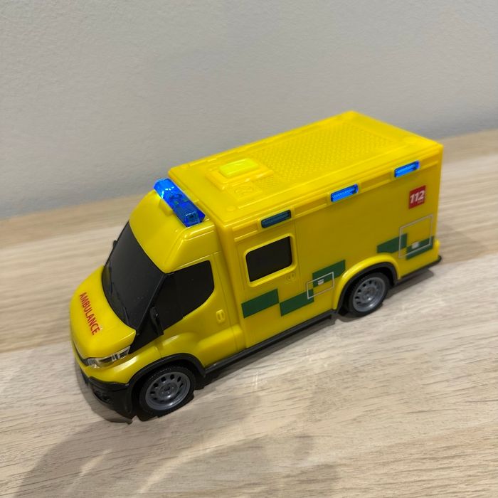 Ambulance - photo numéro 3