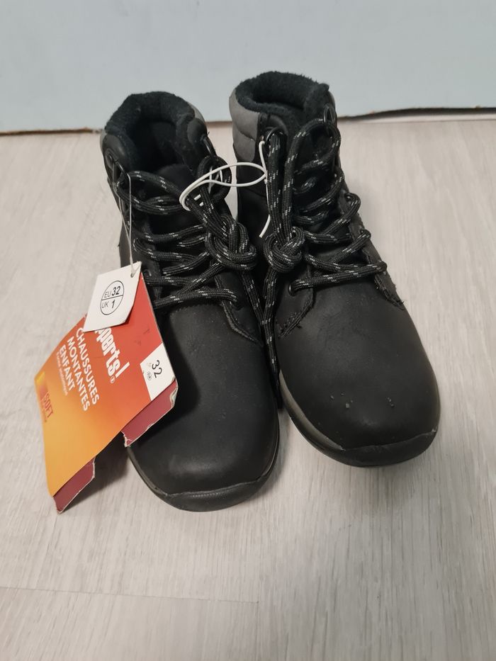 Chaussures montantes hiver P32 Neuves