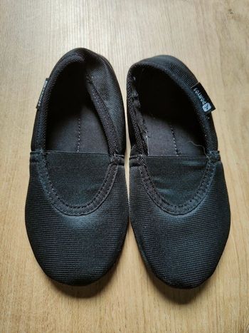 Chaussons de danse 31 neufs