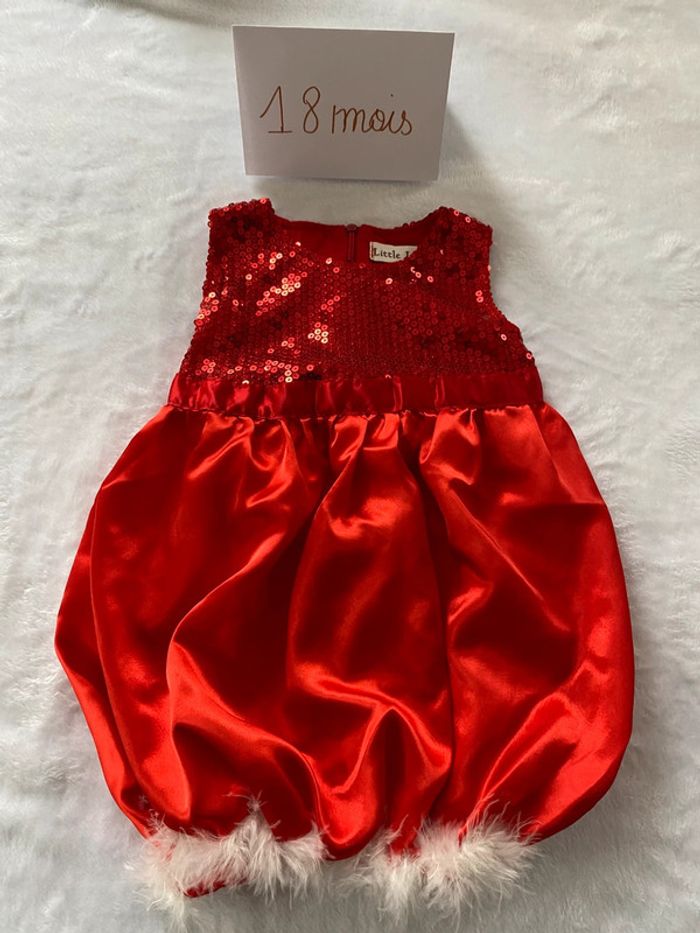 Robe de Noël, 18 mois