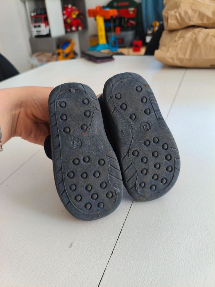 Chaussons t21 - photo numéro 3