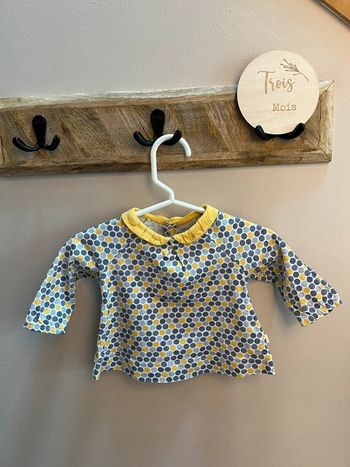 Blouse marine et jaune 3 mois
