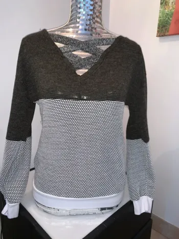 Petit pull manches longues
