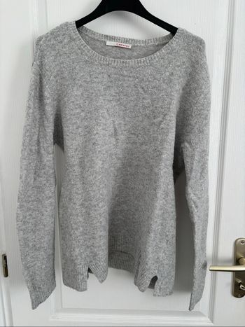 Pull gris