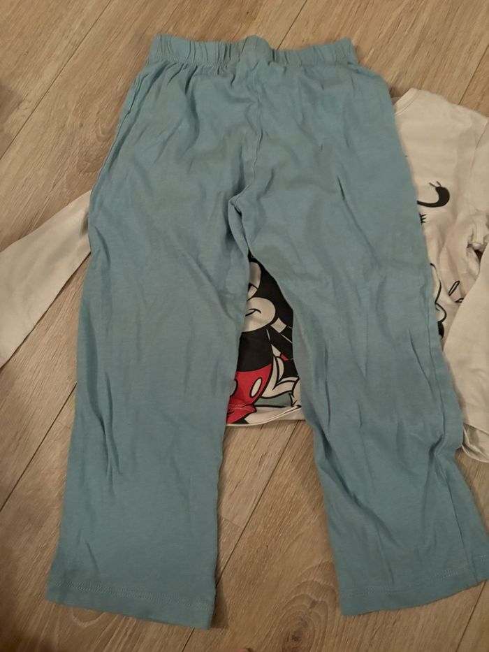 Pyjama fin 3-4 ans - photo numéro 7