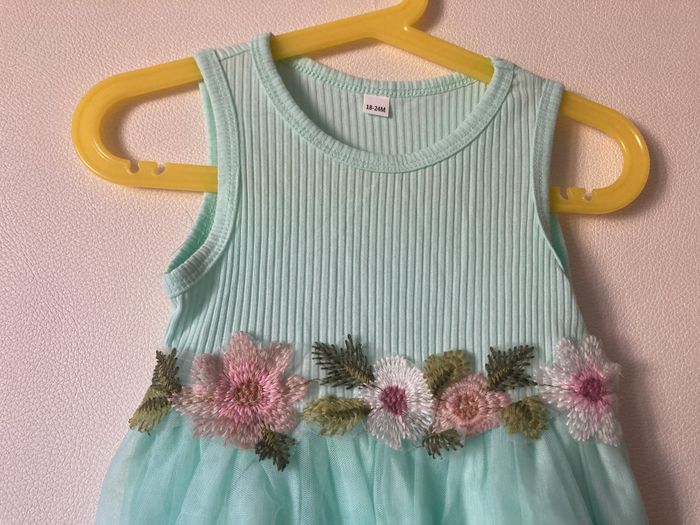 ensemble robe fleuri avec tulle et gilet court - photo numéro 3
