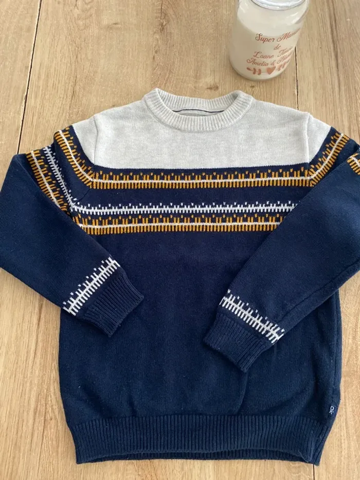 Pull okaidi 10 ans tbe