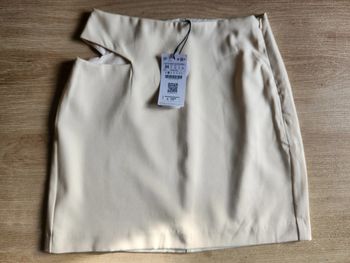 Jupe Stradivarius taille 34