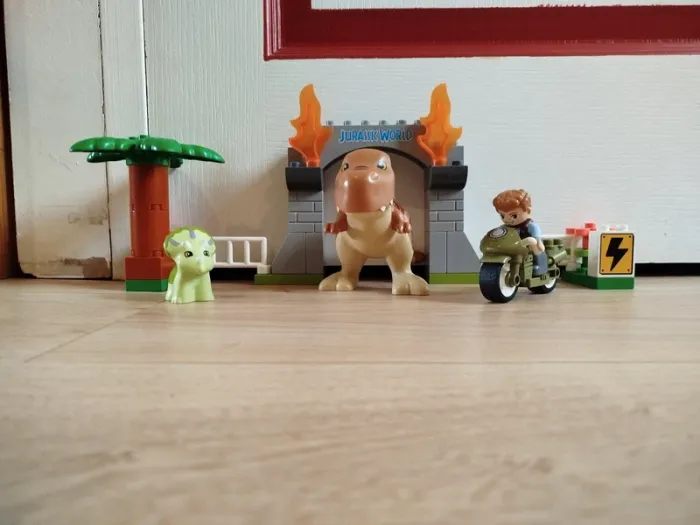 Duplo Jurassic World