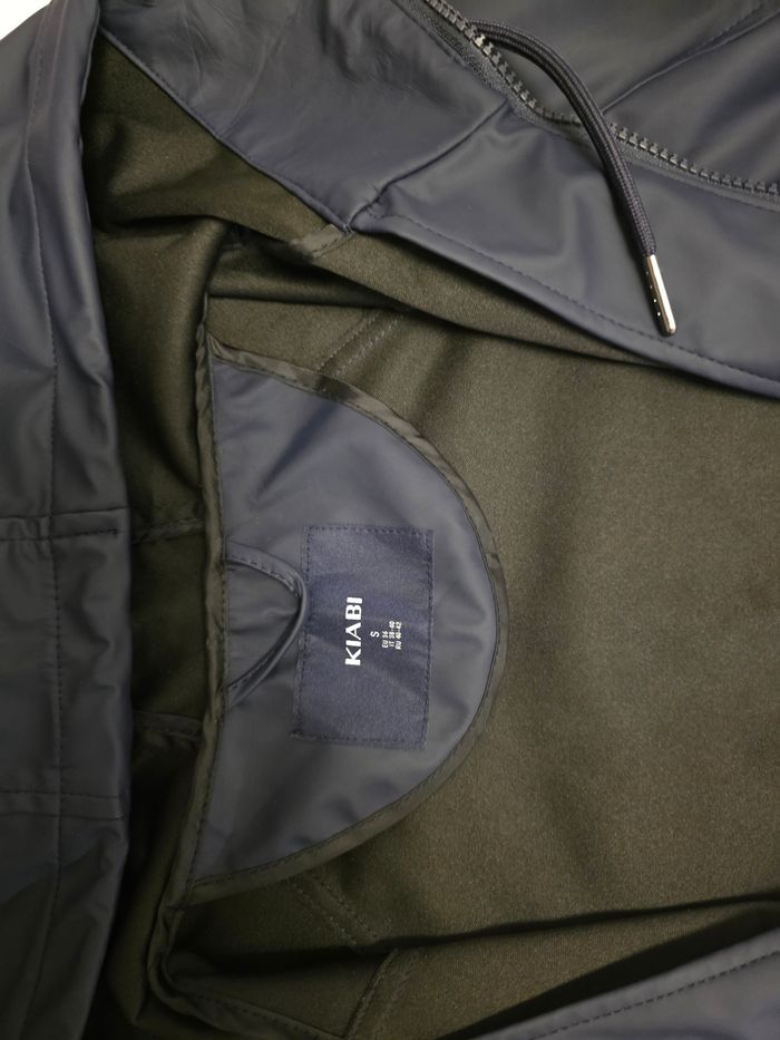 Imperméable / Ciré à capuche Kiabi - Neuf - Taille S - photo numéro 2