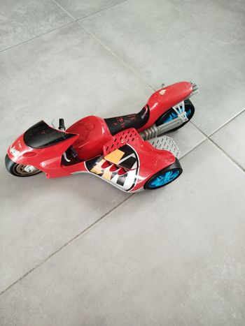 Moto 3 roues 